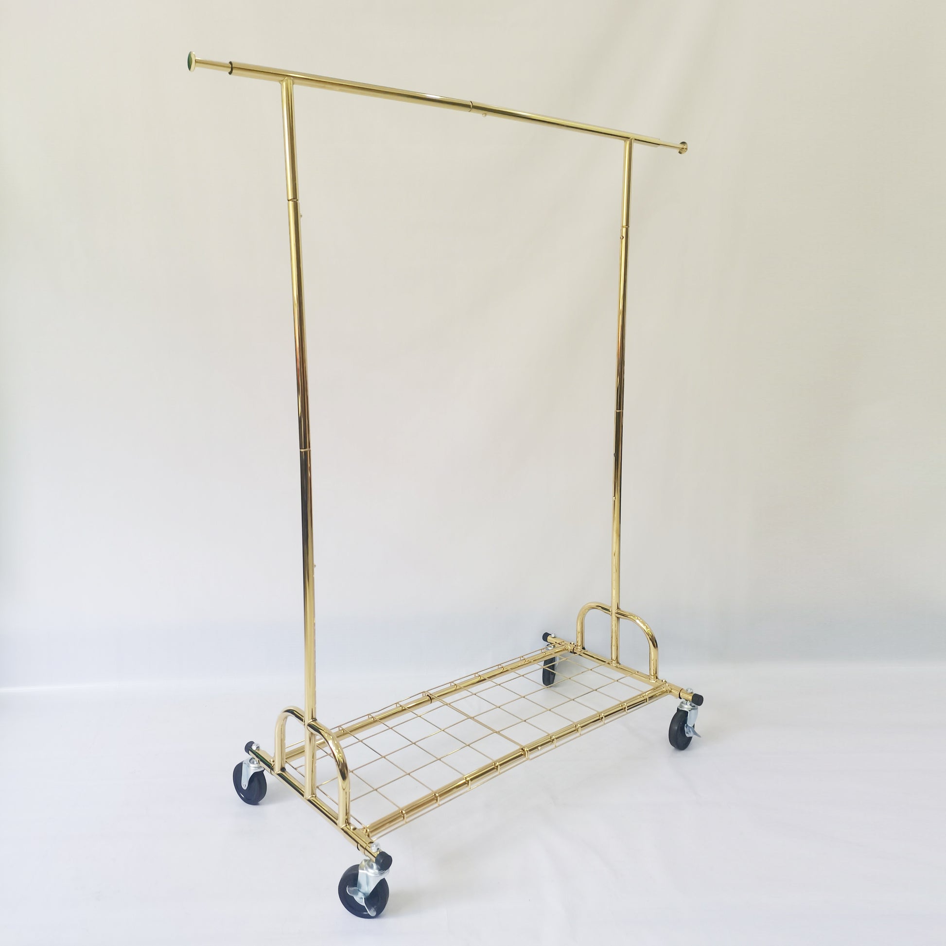 Golden Simple Rolling Metal Garment Rack Organizer Freestanding Clothes Display Rack for Store Display